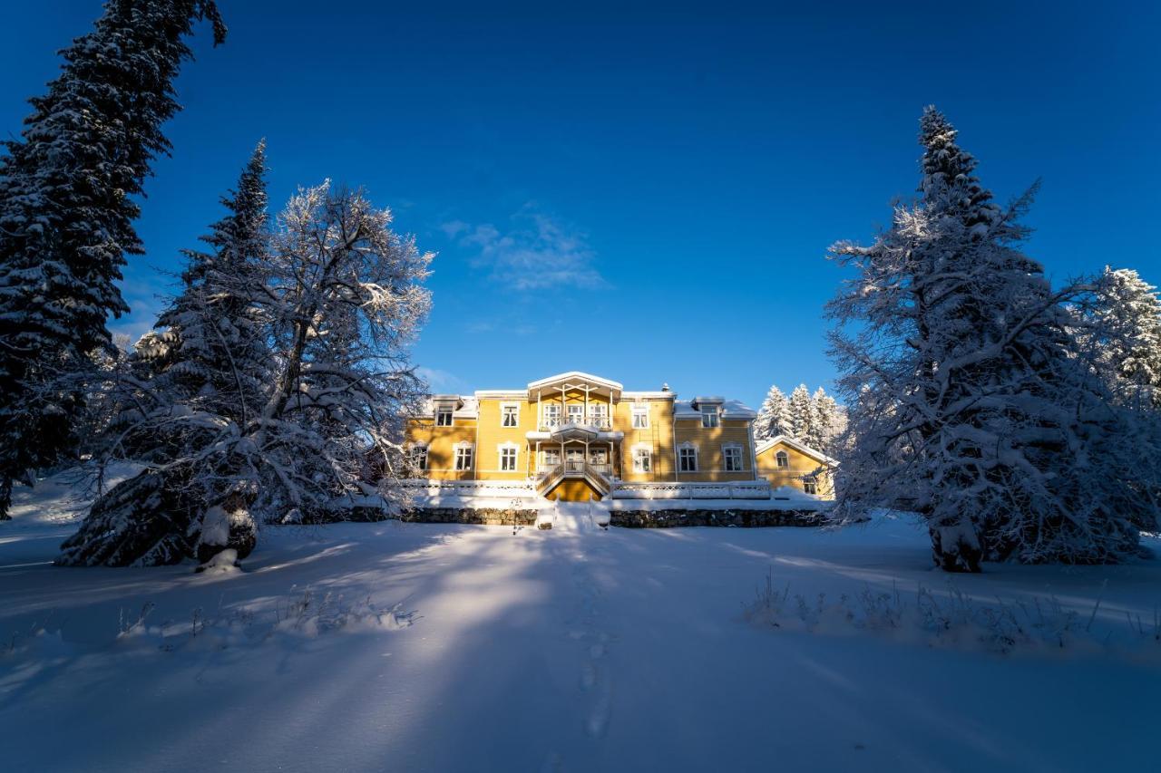 Karolineburg Manor House Hotel Kajana Eksteriør bilde