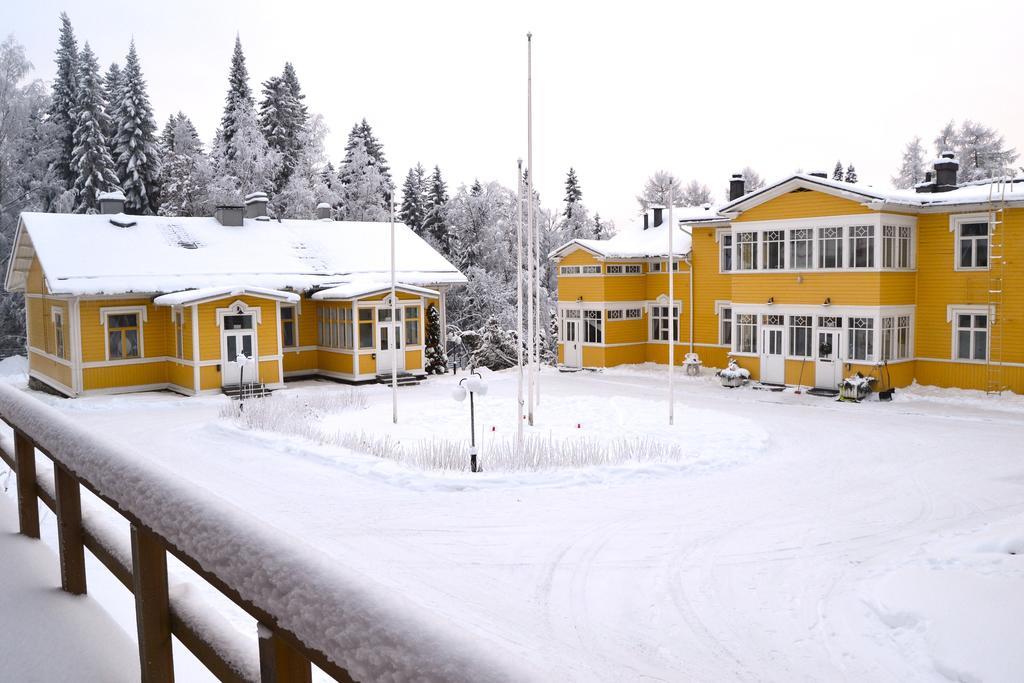 Karolineburg Manor House Hotel Kajana Eksteriør bilde